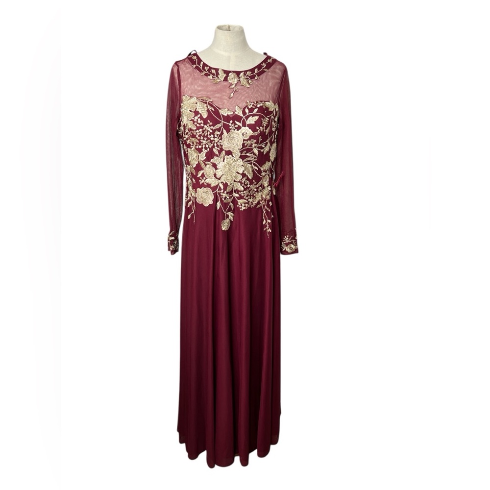 Cachet Burgundy Long Dress with Gold Embroidery Detail – NWT